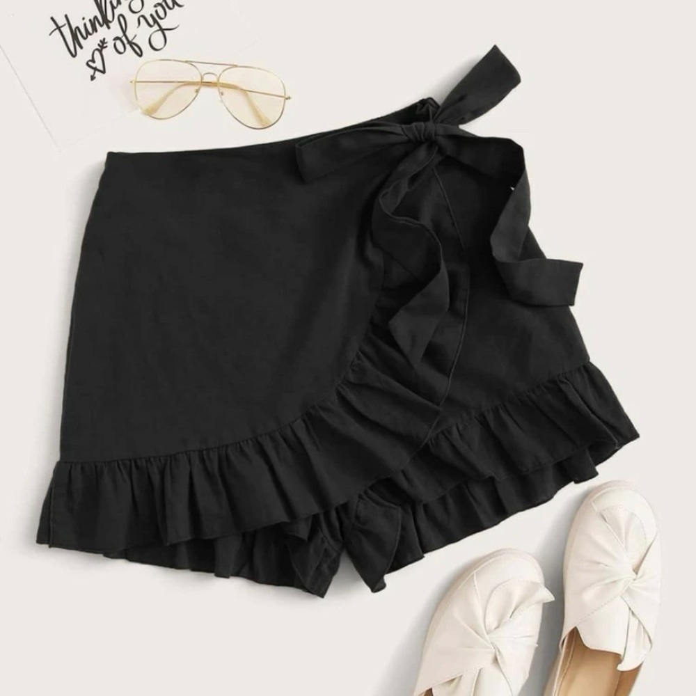 Black Skort